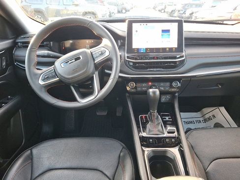 Certified 2023 Jeep Compass Trailhawk w/ Trailhawk Elite Group image 21