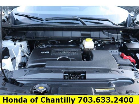 Used 2022 Nissan Pathfinder SV image 30