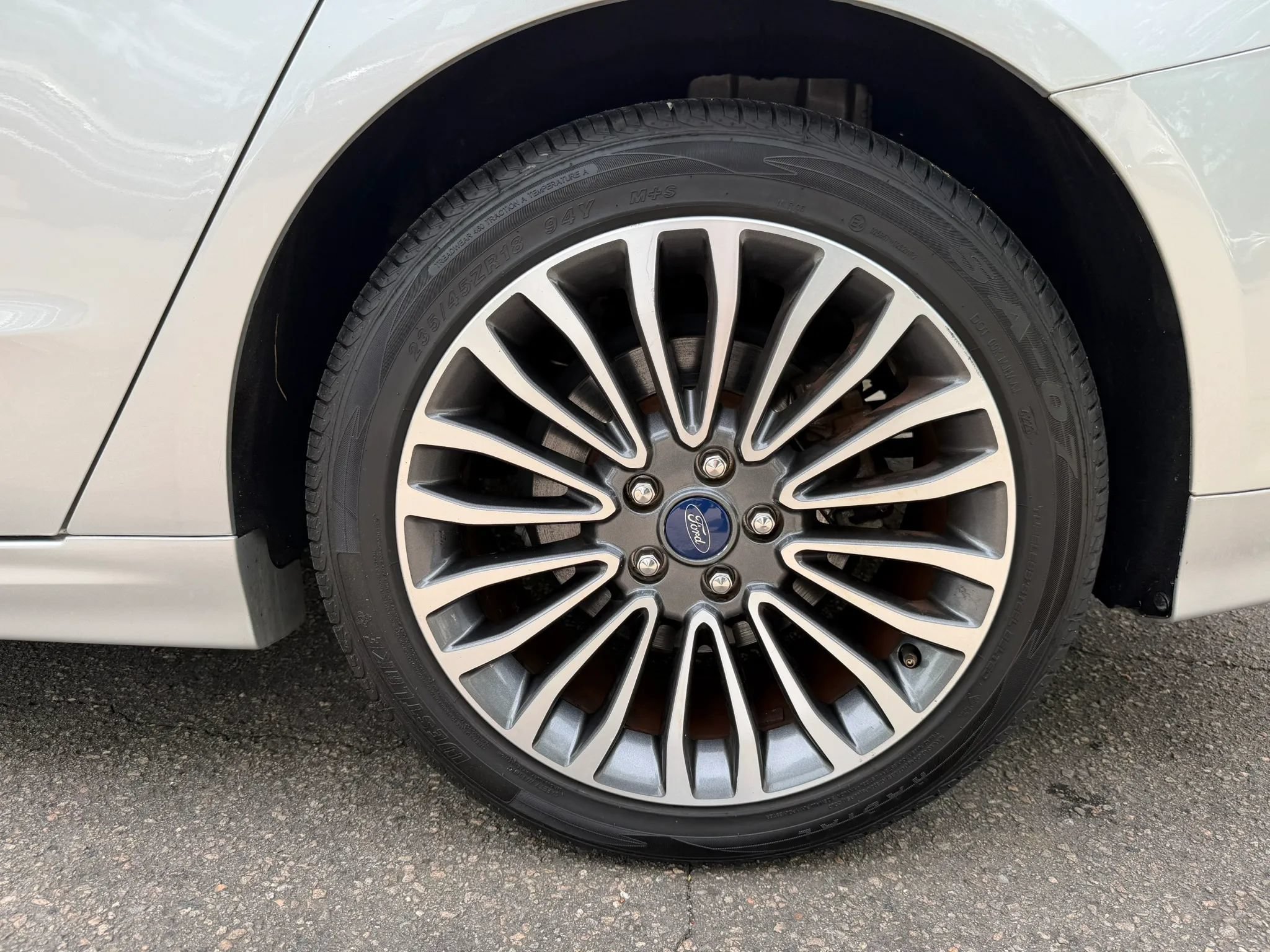 Used 2018 Ford Fusion Titanium AWD/4WD image 33