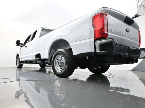 New 2026 Ford F350 XL w/ XL Chrome Package RWD image 30