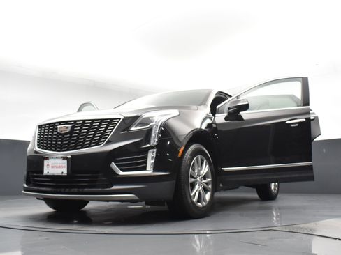 Used 2023 Cadillac XT5 Premium Luxury AWD/4WD image 29
