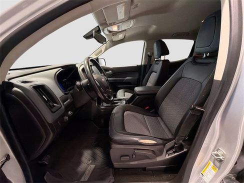 Used 2017 Chevrolet Colorado Z71 image 17