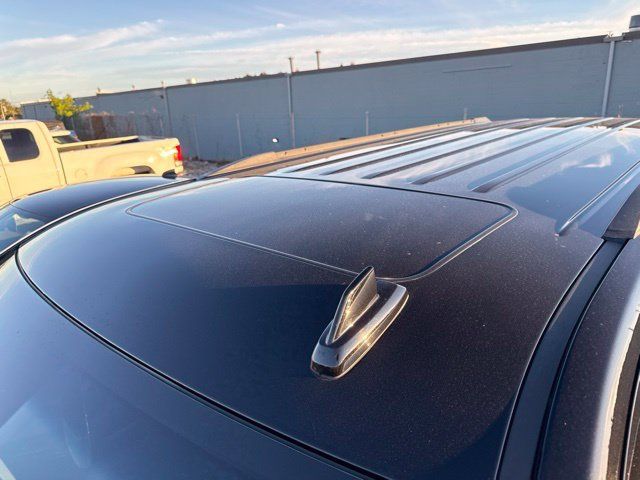 Used 2019 Chevrolet Suburban LT AWD/4WD image 7