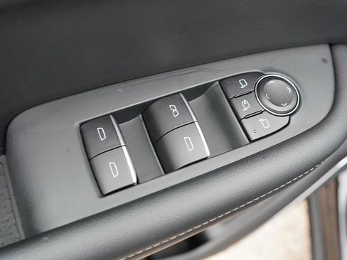 Certified 2025 Buick Enclave Sport Touring image 21