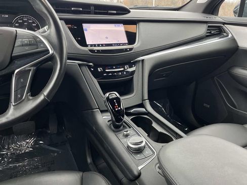 Used 2023 Cadillac XT5 Premium Luxury image 15