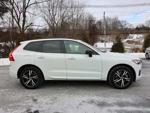 Used 2021 Volvo XC60 T6 R-Design image 8