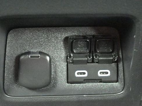 Used 2023 Lexus NX 250 FWD w/ Towing Package (2000 Lbs) image 18