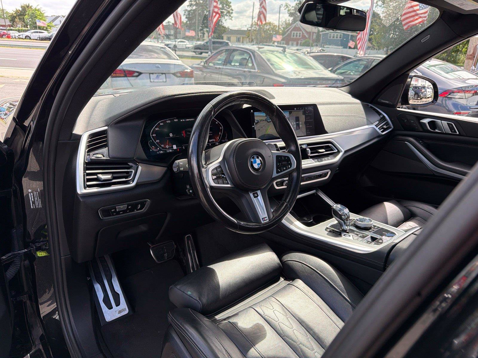 Used 2022 BMW X5 M50i w/ Executive Package AWD/4WD image 27