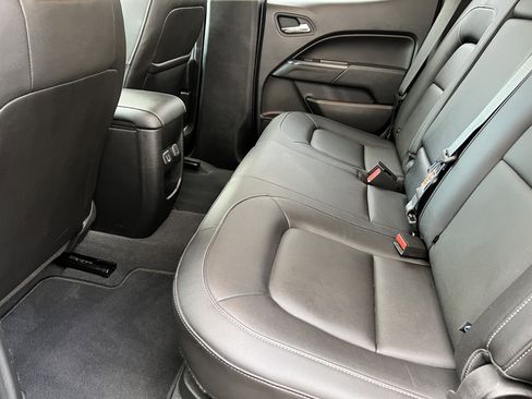 Used 2019 Chevrolet Colorado ZR2 w/ ZR2 Midnight Special Edition image 16