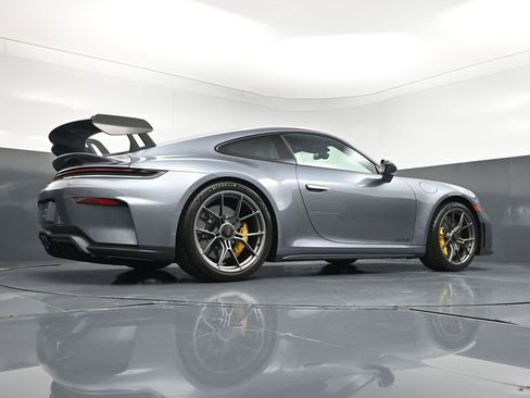 Certified 2026 Porsche 911 GT3 w/ Weissach Package RWD image 24