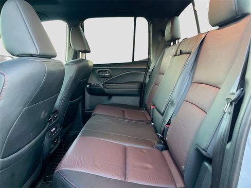 Used 2024 Honda Ridgeline Black Edition image 25