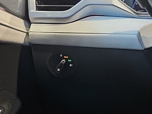 New 2026 Volkswagen Taos SEL AWD/4WD image 36