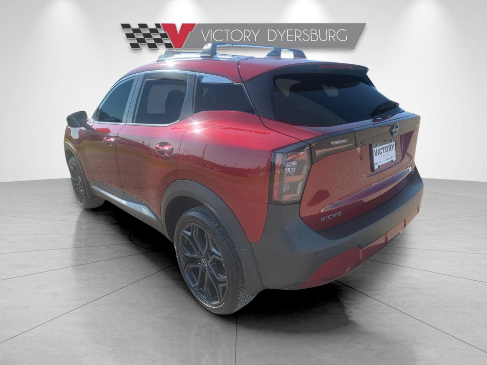 Used 2026 Nissan Kicks SR FWD image 6
