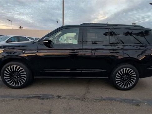 Used 2020 Lincoln Navigator Black Label image 5