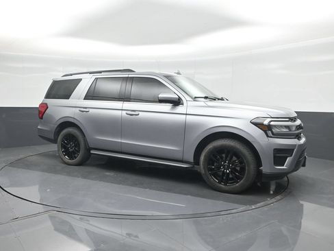 Used 2022 Ford Expedition XLT RWD image 11