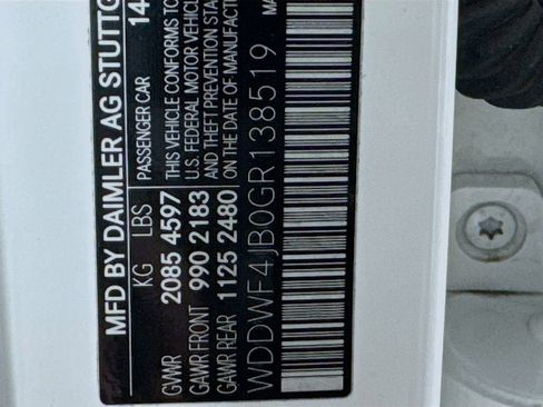 Used 2016 Mercedes-Benz C 300 Sedan image 33