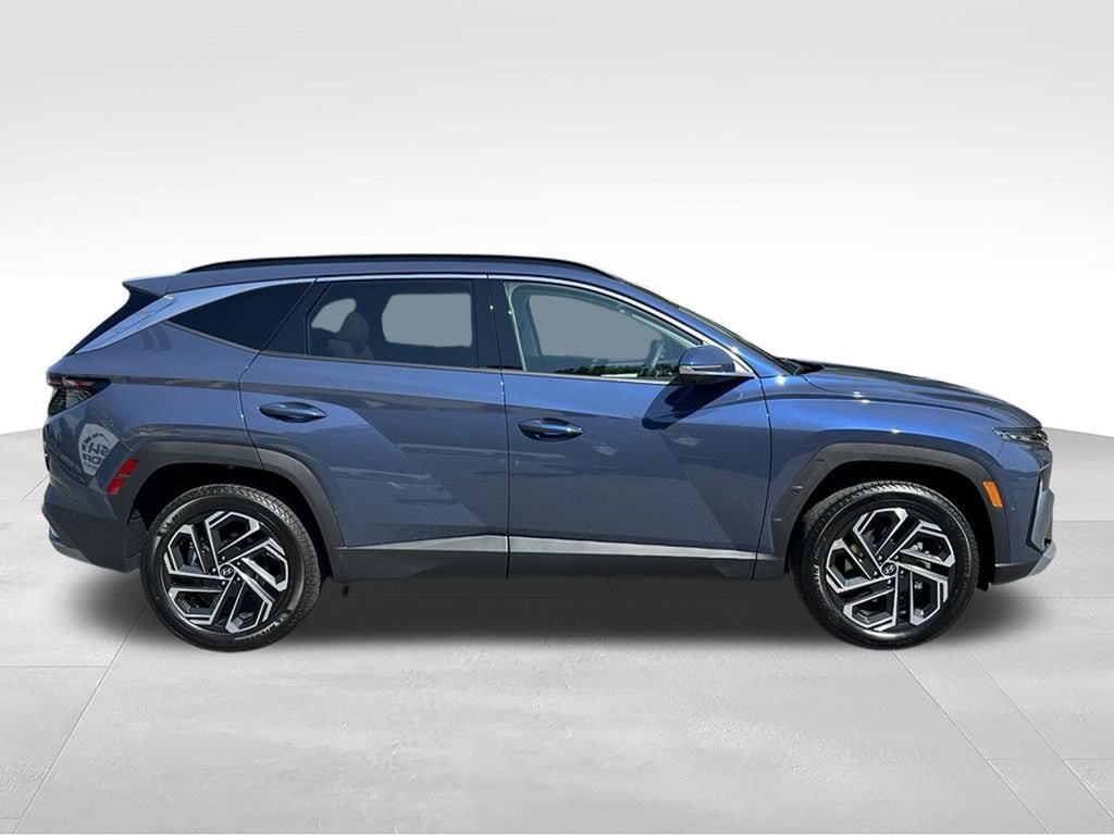 New 2026 Hyundai Tucson Limited w/ Tow & Go Package AWD/4WD image 8