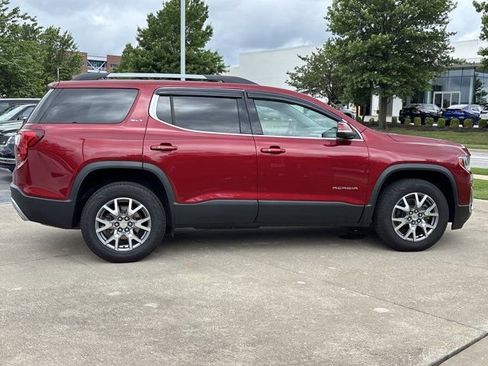 Used 2020 GMC Acadia SLT w/ Driver Alert Package II FWD image 2