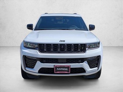 New 2026 Jeep Grand Cherokee L Limited AWD/4WD image 5