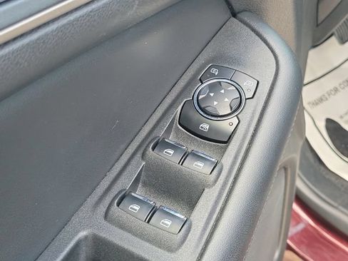 Used 2024 Ford Edge SEL AWD/4WD image 19