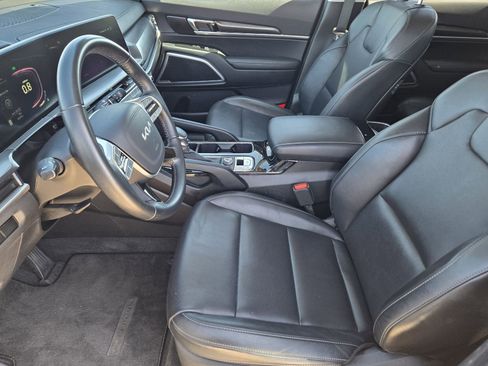 Used 2024 Kia Telluride S w/ S Sunroof Package image 16