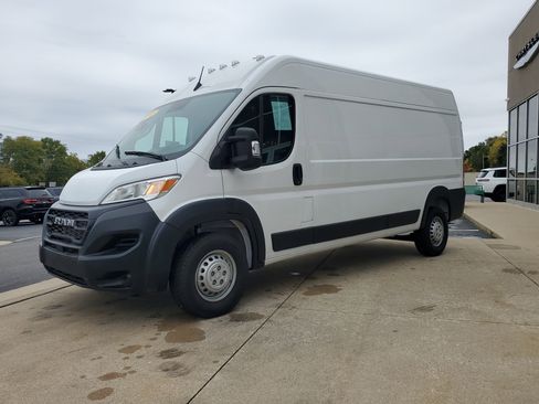 Used 2025 RAM ProMaster 2500 image 2