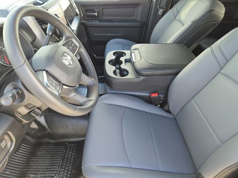 New 2026 RAM 2500 Tradesman w/ Chrome Appearance Group image 10