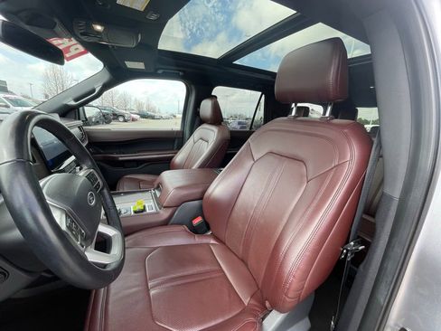 Used 2024 Ford Expedition Limited image 22