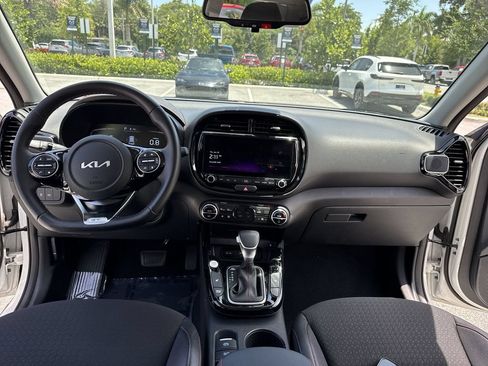 Used 2023 Kia Soul GT-Line w/ GT-Line Technology Package FWD image 36