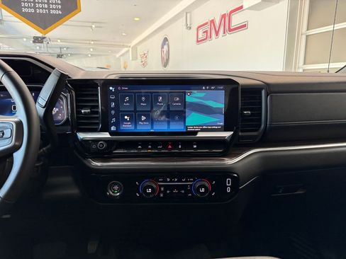 Certified 2024 Chevrolet Silverado 1500 LT image 18