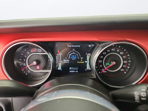 Used 2021 Jeep Wrangler Unlimited Rubicon w/ LED Lighting Group AWD/4WD image 12