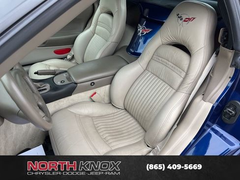 Used 2004 Chevrolet Corvette Convertible w/ Preferred Equipment Group image 6