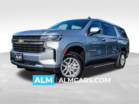 Used 2024 Chevrolet Suburban LT RWD image 1