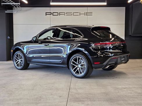 Certified 2026 Porsche Macan AWD/4WD image 3