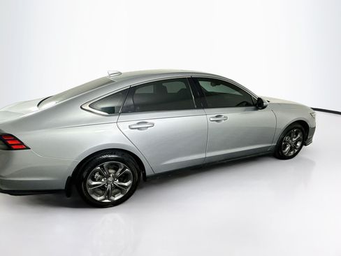 Used 2023 Honda Accord EX image 10