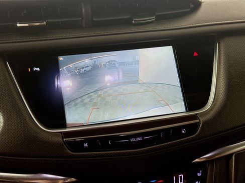 Used 2019 Cadillac XT5 Luxury FWD image 19
