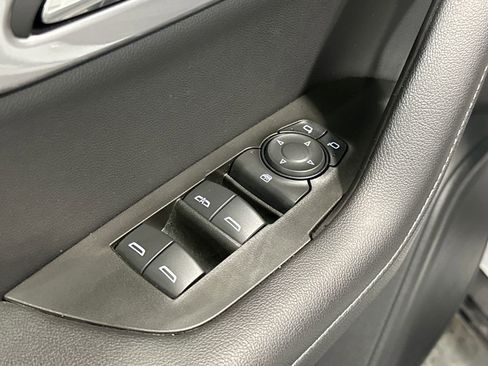 Used 2025 Chevrolet Blazer LT image 15