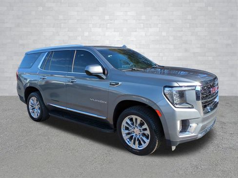 Used 2021 GMC Yukon SLT image 2