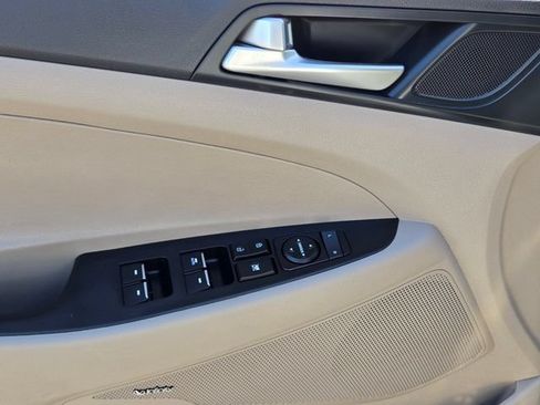 Used 2019 Hyundai Tucson Ultimate FWD image 17