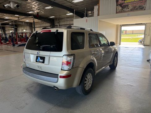 Used 2010 Mercury Mariner Premier AWD/4WD image 7