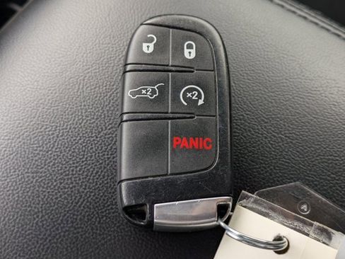 Used 2019 Dodge Durango GT image 26