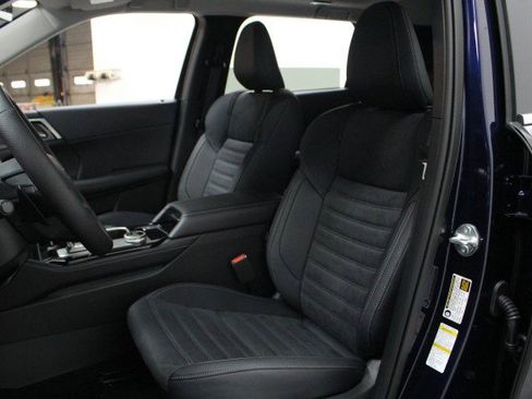 New 2026 Mitsubishi Outlander SE image 7