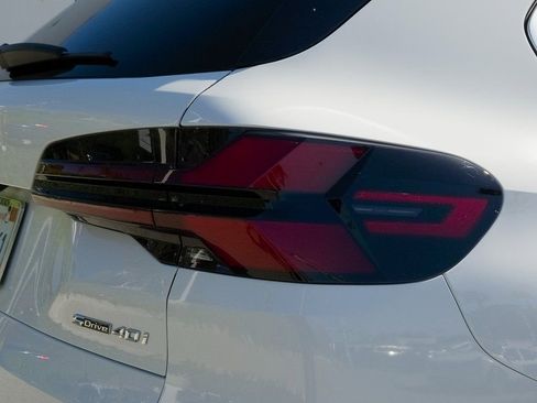 Used 2025 BMW X5 sDrive40i w/ Parking Assistance Package image 5