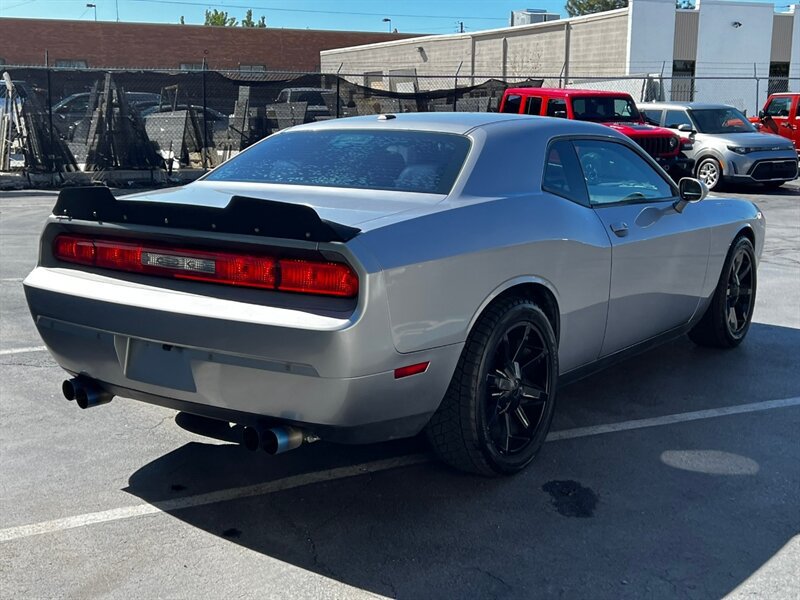 Used 2013 Dodge Challenger SXT Plus RWD image 7