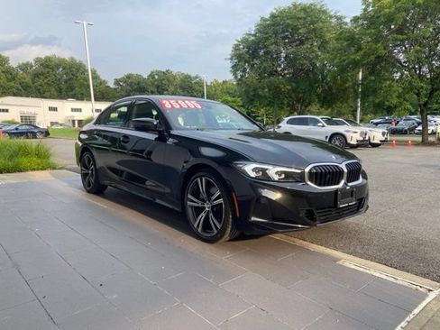 Used 2023 BMW 330i xDrive Sedan w/ Premium Package AWD/4WD image 5