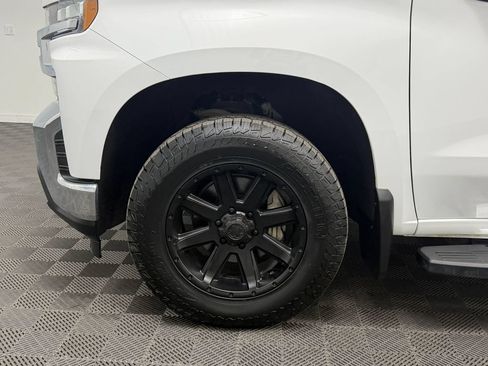 Used 2022 Chevrolet Silverado 1500 LT AWD/4WD image 28