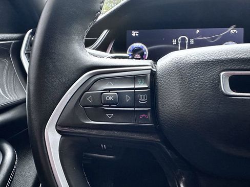 Used 2021 Jeep Grand Cherokee L Laredo image 20