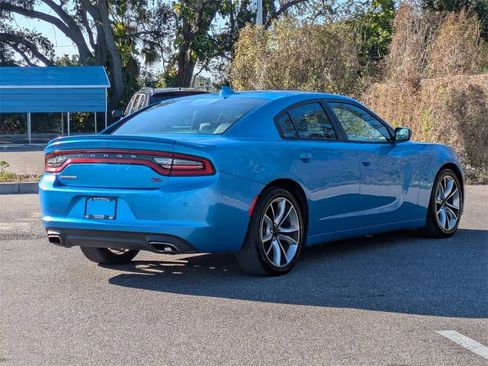 Used 2015 Dodge Charger R/T image 5