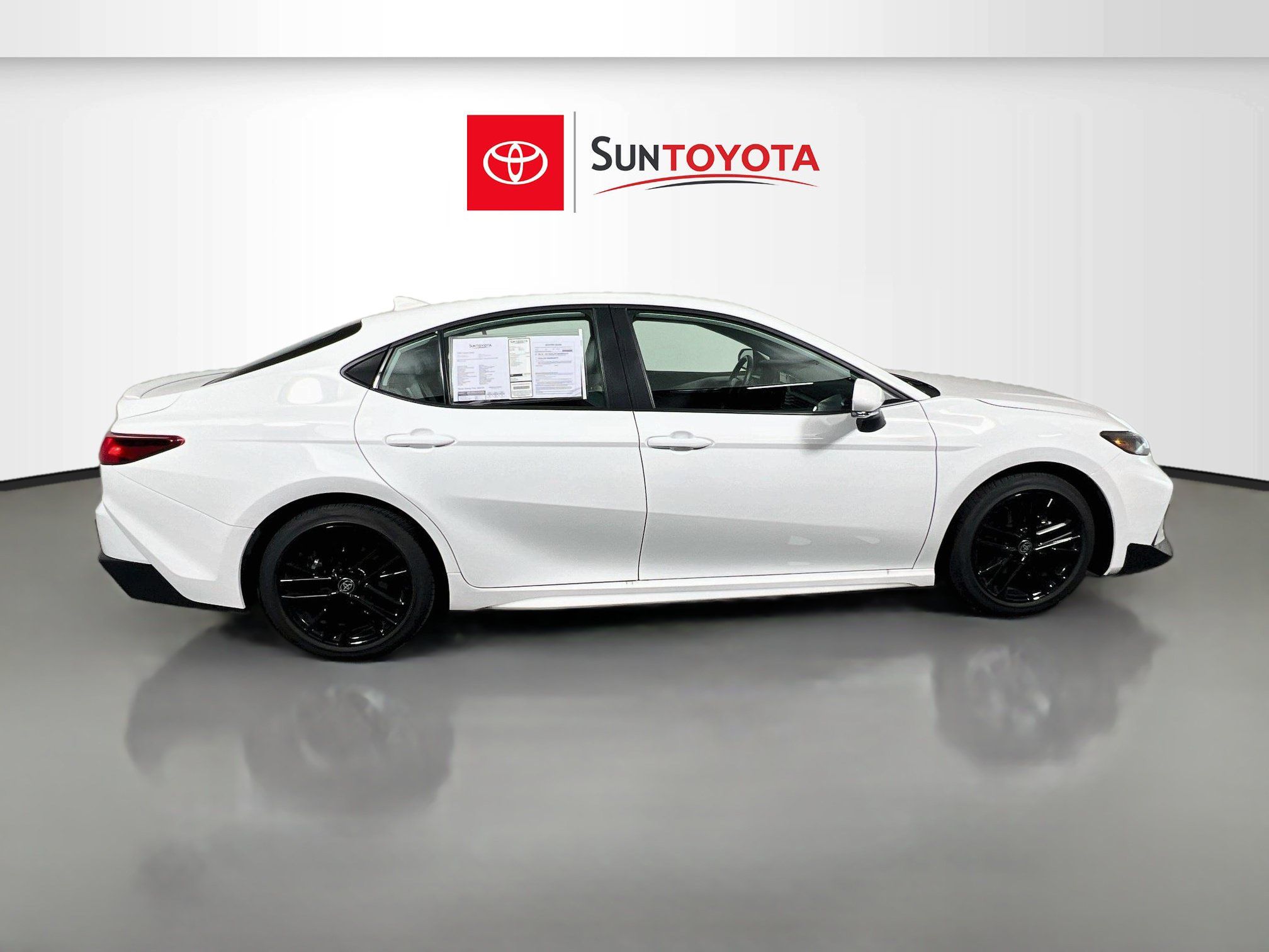 Used 2026 Toyota Camry SE w/ Convenience Package FWD image 2