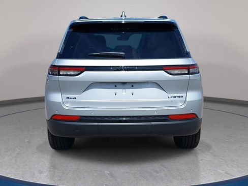 New 2025 Jeep Grand Cherokee Limited w/ Black Appearance Package AWD/4WD image 6